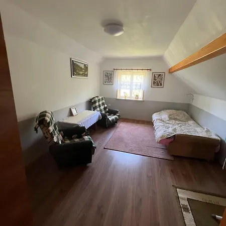 شقة Dom Pod Swierczkiem